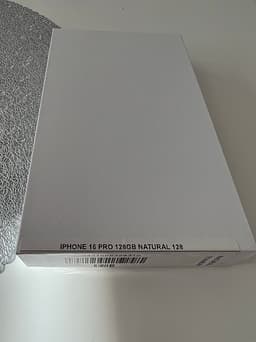 Apple iPhone 16 Pro mobiltelefon 128 GB natural