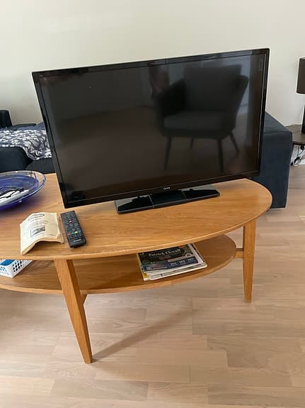 Luxor 32" LED-TV svart