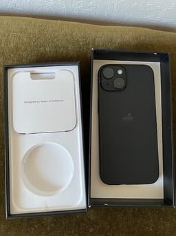 iPhone 15 256GB Svart