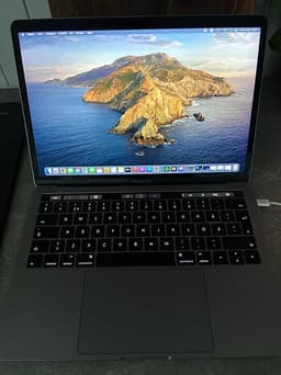 Apple MacBook Pro 13" laptop grå