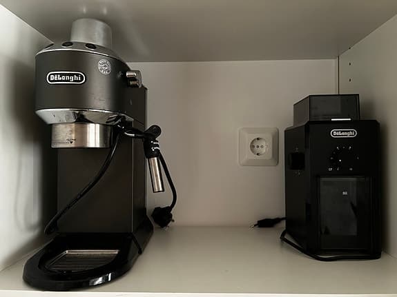 De'Longhi espressomaskin och kaffekvarn