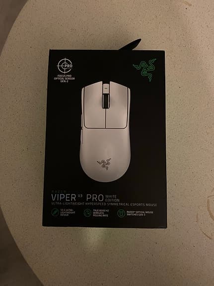 Razer Viper V3 Pro trådlös gamingmus vit