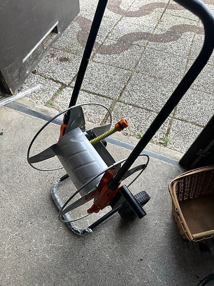 Slangvagn med trädgårdsslang och munstyckent Nytt aldrig använt