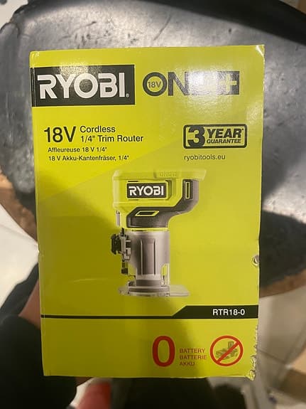 Ryobi One+ RTR18-0 18V trimmerfräs 1/4"