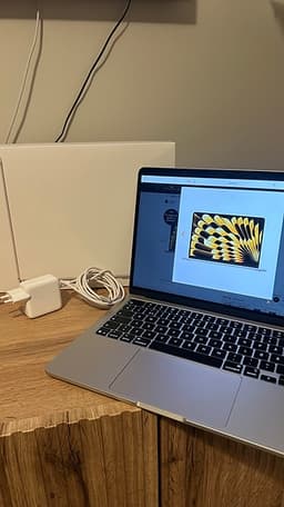 MacBook Air M4