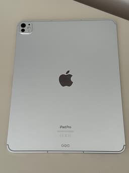 iPad Pro 13” cellular 256 GB 99% hälsa