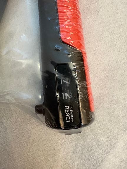 Handtränare justerbar 5–100 kg svart/röd