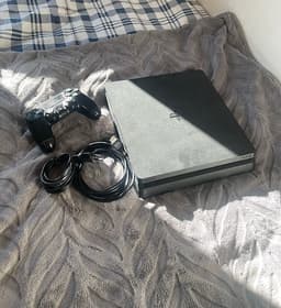 Sony Playstation 4 spelkonsol svart