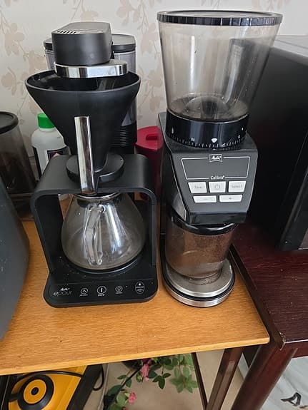 Wilfa kaffebryggare Epour med blooming funktionoch kaffekvarn svart