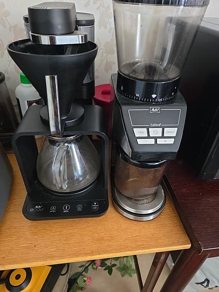 Wilfa kaffebryggare Epour med blooming funktionoch kaffekvarn svart