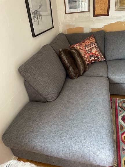 Soffa med divan.Finns i Åre