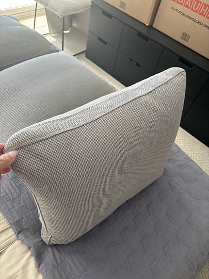 3 ryggkuddar/sittkuddar  i grov textil