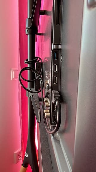 LG platt-TV med flera HDMI- och ljudingångar
