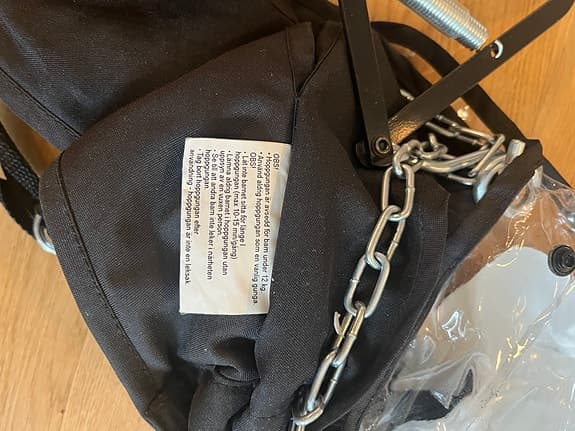 Kävlinge Hoppgunga med karmsax svart