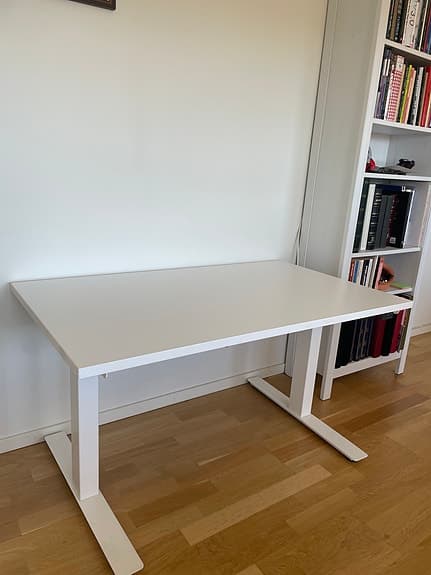 Vitt höj- och sänkbart skrivbord, DJP Workspace Pro5