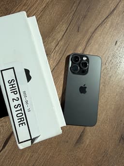 Apple iPhone 15 Pro 128 GB svart