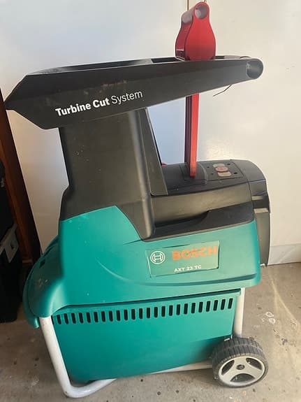 Bosch AXT 23 TC kompostkvarn
