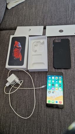 iPhone 6S Plus - 32 G. Komplett med kartong. Objekt !