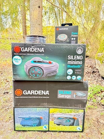Gardena Sileno Minimo robotgräsklippare med garage och tillbehör