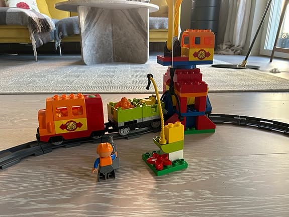 LEGO DUPLO tågbana - Komplett grundset 10882 samt extra tillbehör