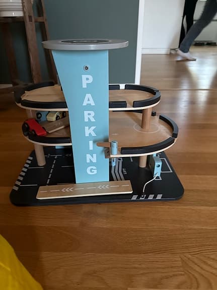LEGO DUPLO blandade delar och parkeringshus