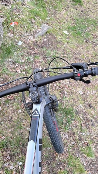 Fjui mountain bike 29’’ + tillbehör