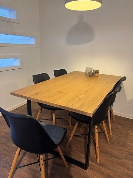 Matgrupp med 6 stolar