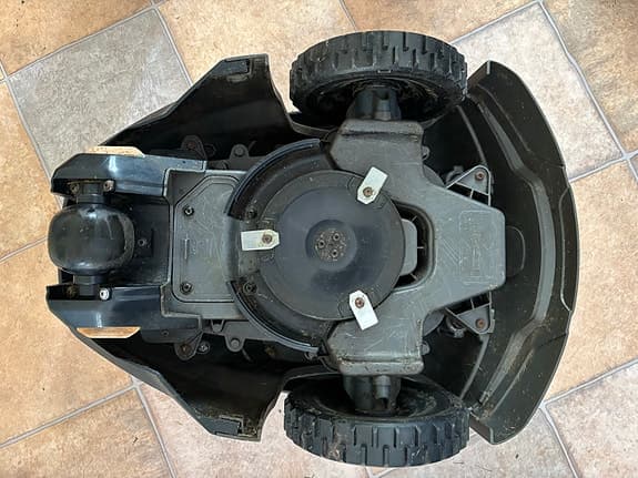 Automower 315 1500 m2 /40 % - Mycket fin