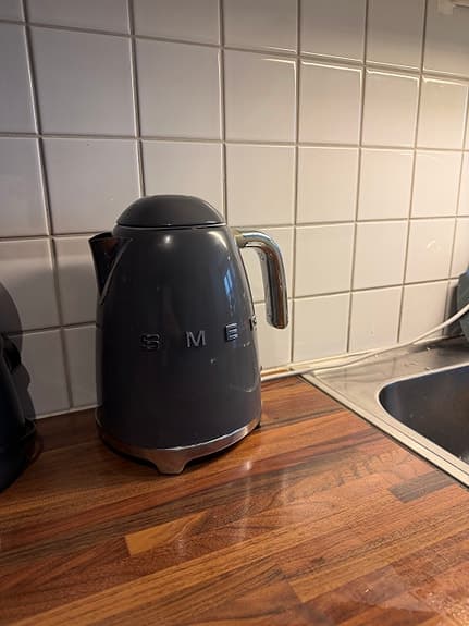 Smeg vattenkokare grå, 1.7l