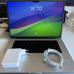 MacBook Pro 16” • M2 Pro • 512GB