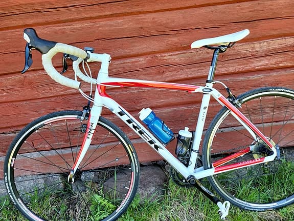 Trek Domane 2.3 Landsvägs cykel/Bra Vättern runda cykel