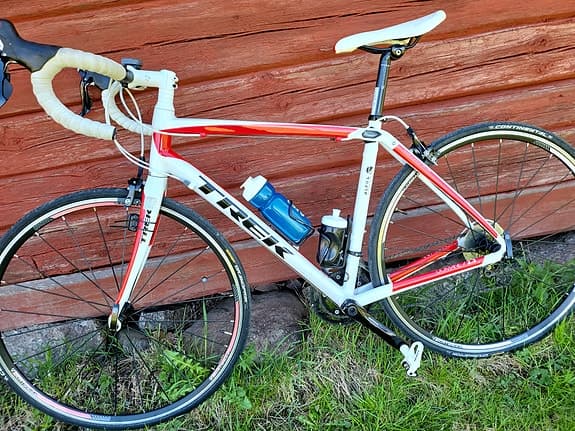 Trek Domane 2.3 Landsvägs cykel/Bra Vättern runda cykel