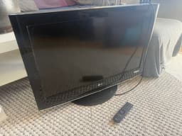 LG TV 32"