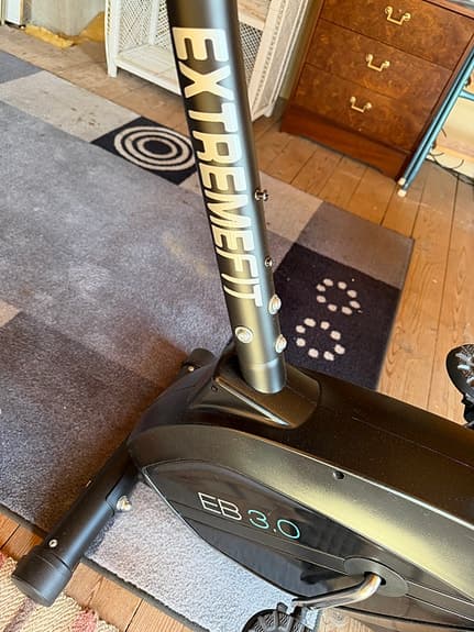 Xtremefit EB 3.0 motionscykel med display