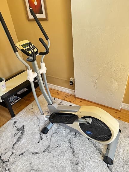 CROSSTRAINER