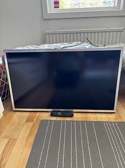 32” Philips platt-TV med HDMI