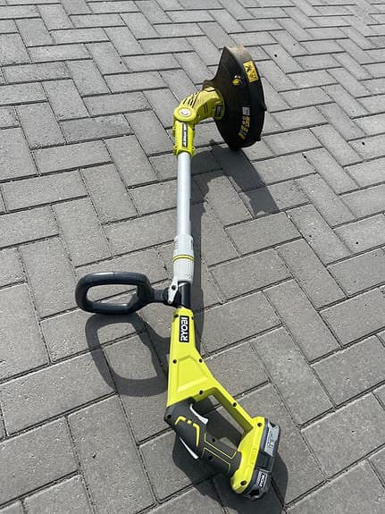 Ryobi grästrimmer batteridriven