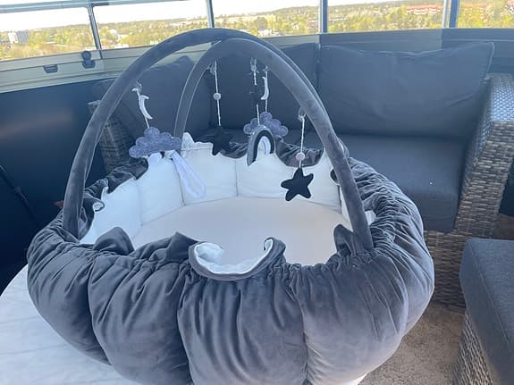 Lyxigt babygym & lekmatta grå/vit
