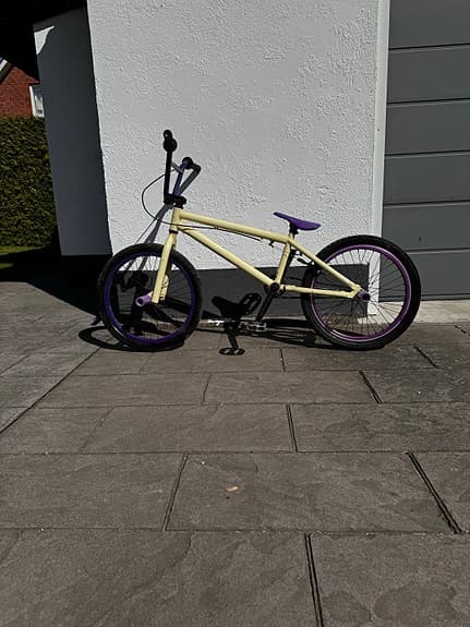 Mongoose BMX