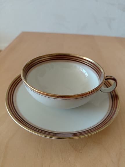Kaffeservis Hackefors med guldkant