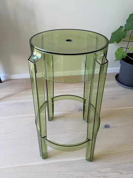Fin hög pall fr Kartell