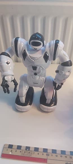 Interaktiv Robot & ZURU Robo Alive Stegosaurus – Ljus, ljud & rörelse