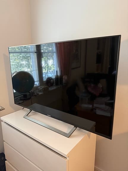 Sony led TV 49”