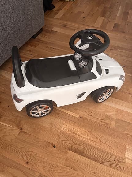 Mercedes gåbil / sparkbil för barn – vit  Beskrivning: