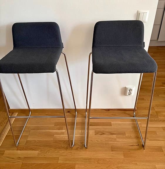 Designbarstolar Offecct i exklusivt ulltyg (2 st)