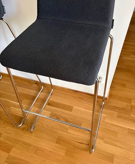 Designbarstolar Offecct i exklusivt ulltyg (2 st)