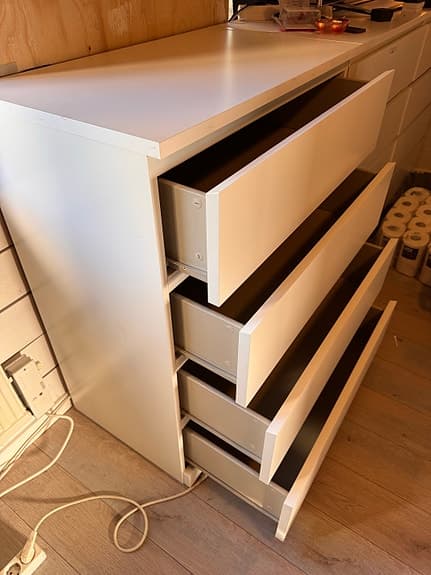 MALM byrå 3st.