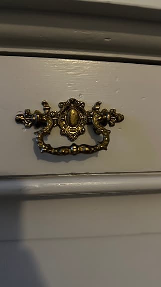 Skåp/skänk med lådor och dörrar