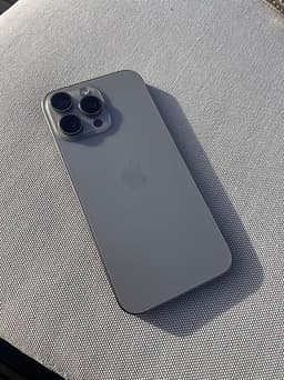 iPhone 16 pro max BYTES 16 pro/17 pro