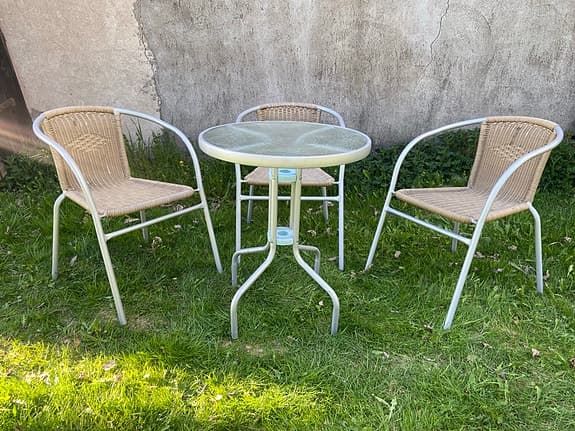 Cafeset utebord med glasbord och 3 stolar
